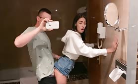 Porn00 Amateur Sex with a Hot Student In The Bathroom